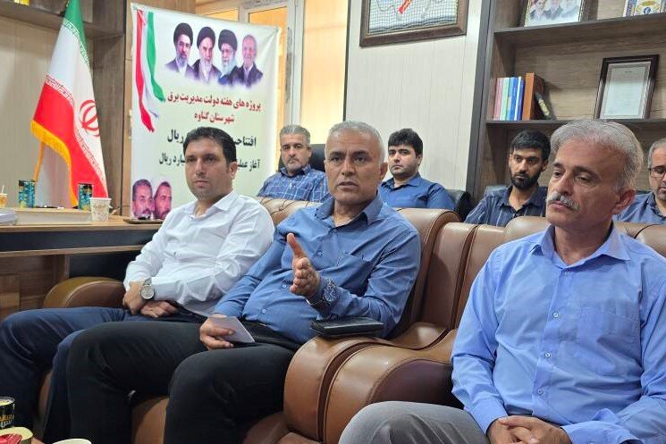 ۹ طرح برقی با اعتبار ۲۱۶ میلیارد تومان در گناوه افتتاح و کلنگ‌زنی شد