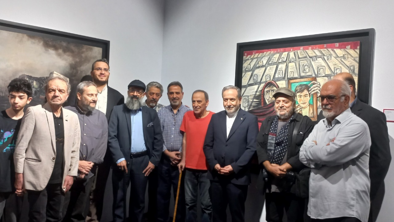 عراقچی: هنر زبان ماندگار حماسه ملت ایران است؛ نمایشگاه «مدرسه میناب» به جهان می‌رود