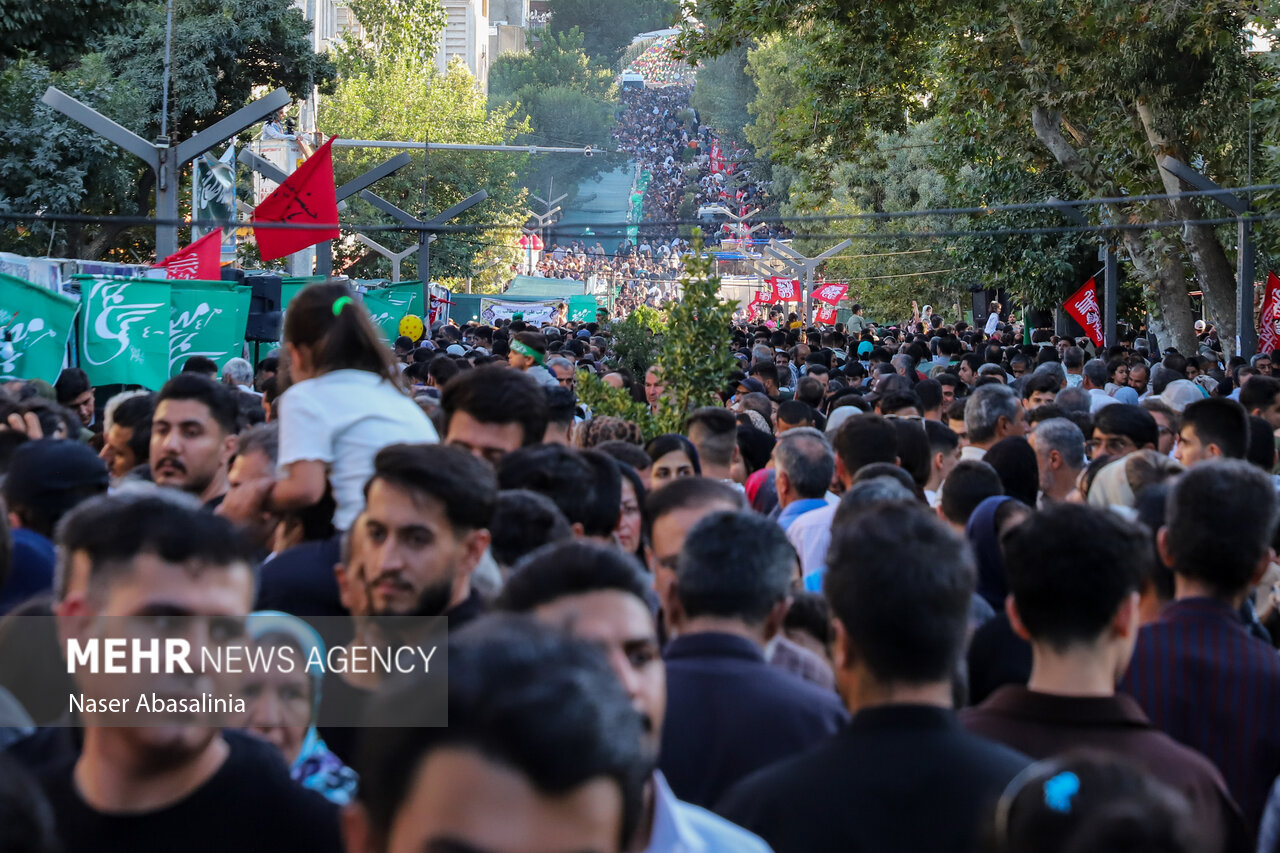 هفته وحدت در کردستان رنگ جشن گرفت؛ سنندج میزبان ۱۳۳ غرفه و مهمانانی از چهار کشور اسلامی