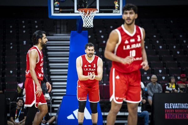 اعلام فهرست ۱۲ نفره تیم ملی بسکتبال برای مصاف با فیلیپین؛ یک جابه‌جایی در ترکیب ایران