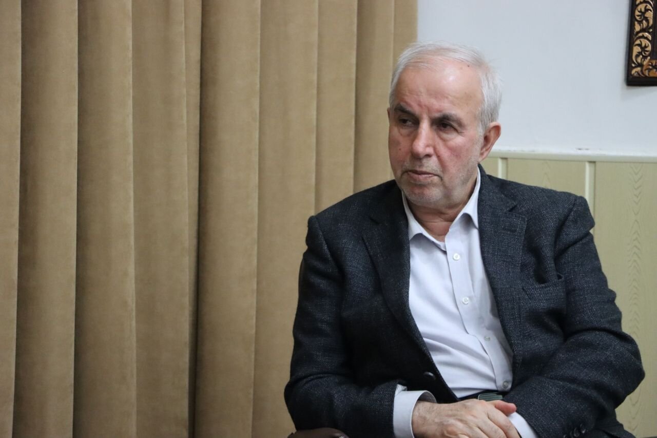 کوچکی‌نژاد: انسجام ملی و تکیه بر توان داخلی کلید عبور از مشکلات اقتصادی است