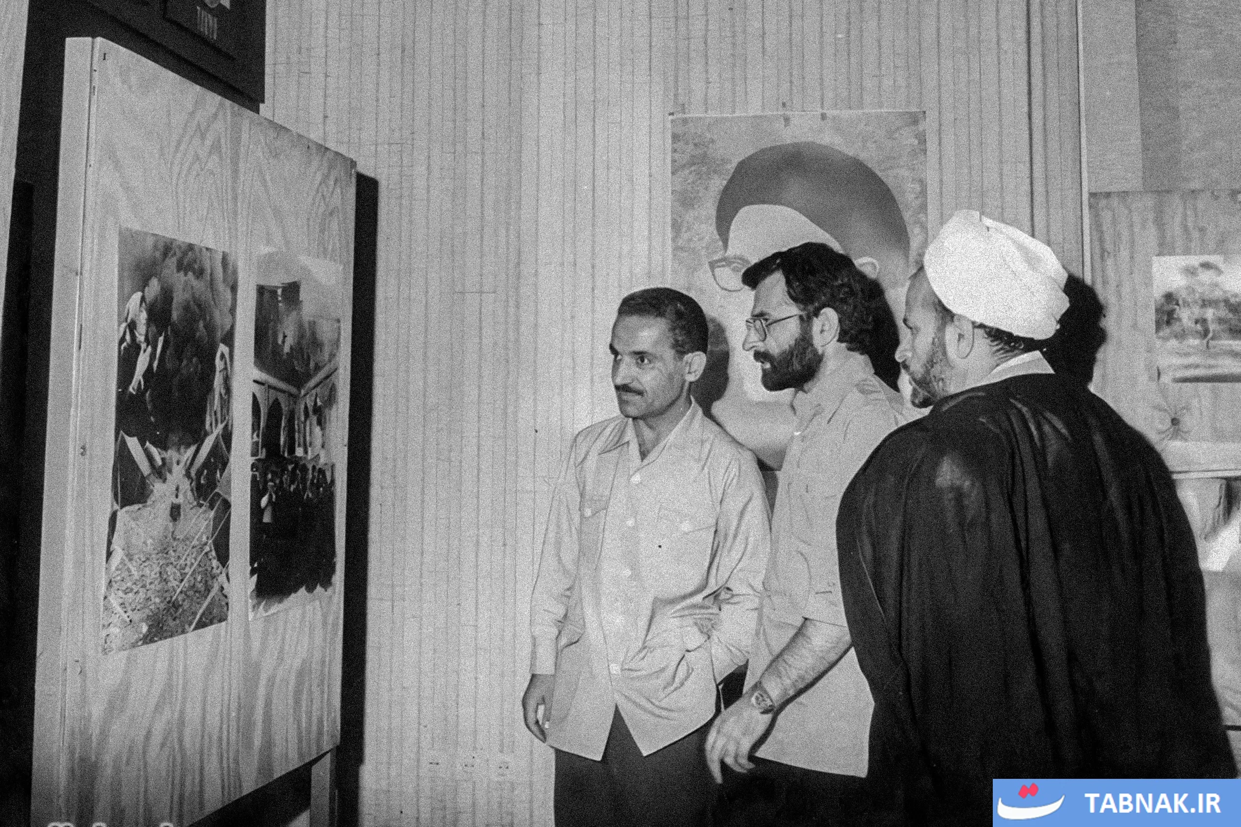 شهید باهنر در کنار شهید رجایی