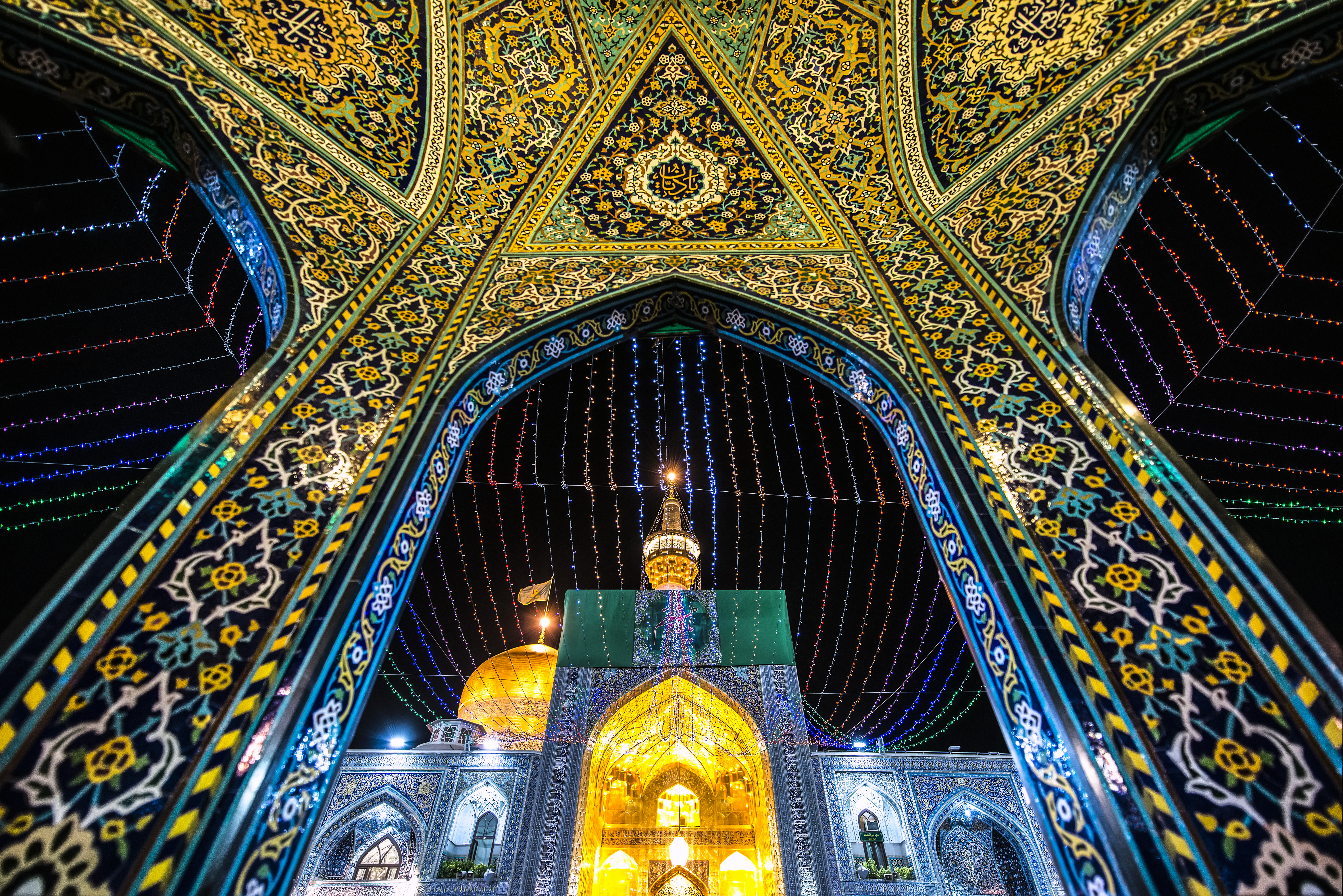 سیره امام صادق (ع) در مواجهه با جوانان کفترباز؛ الگویی برای جذب دل‌ها