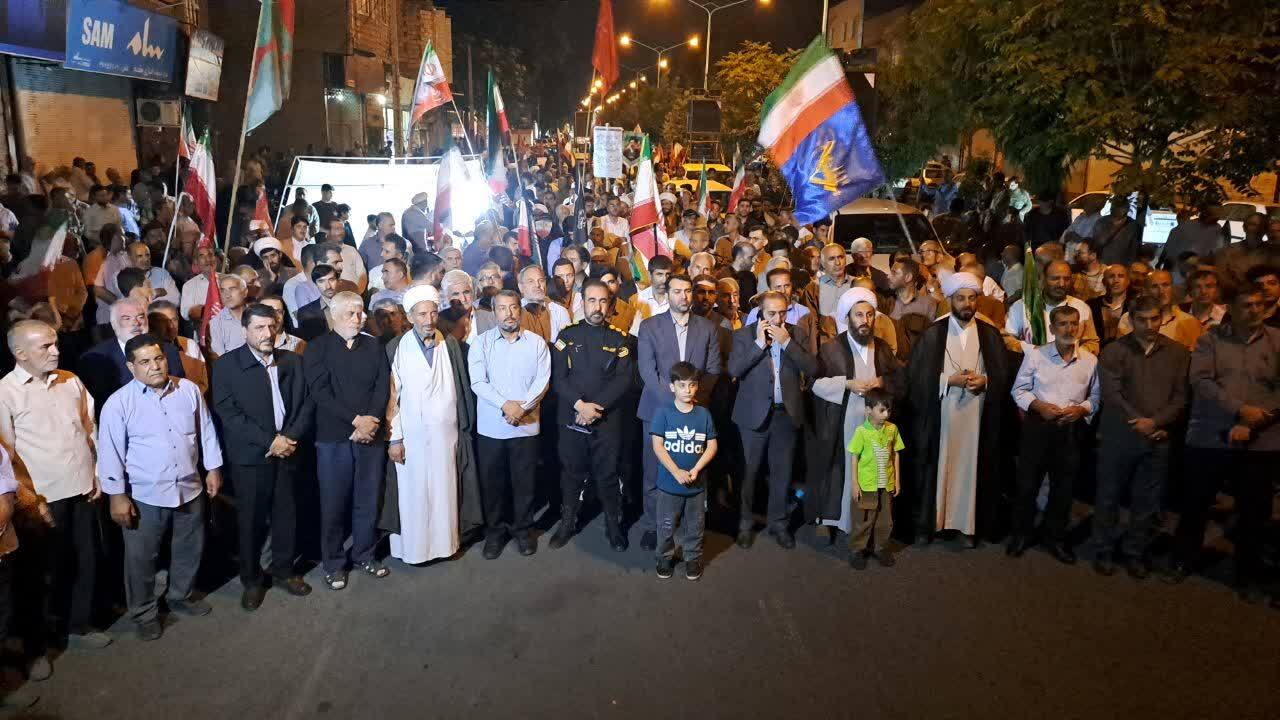 خوی در شب‌های مقاومت به صحنه حماسه تبدیل شد؛ اجتماع پرشور مردم در سوگ و همبستگی