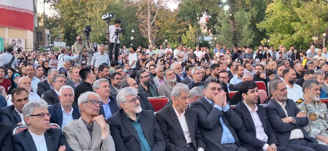 تصویری از مراسم گرامیداشت روز قزوین