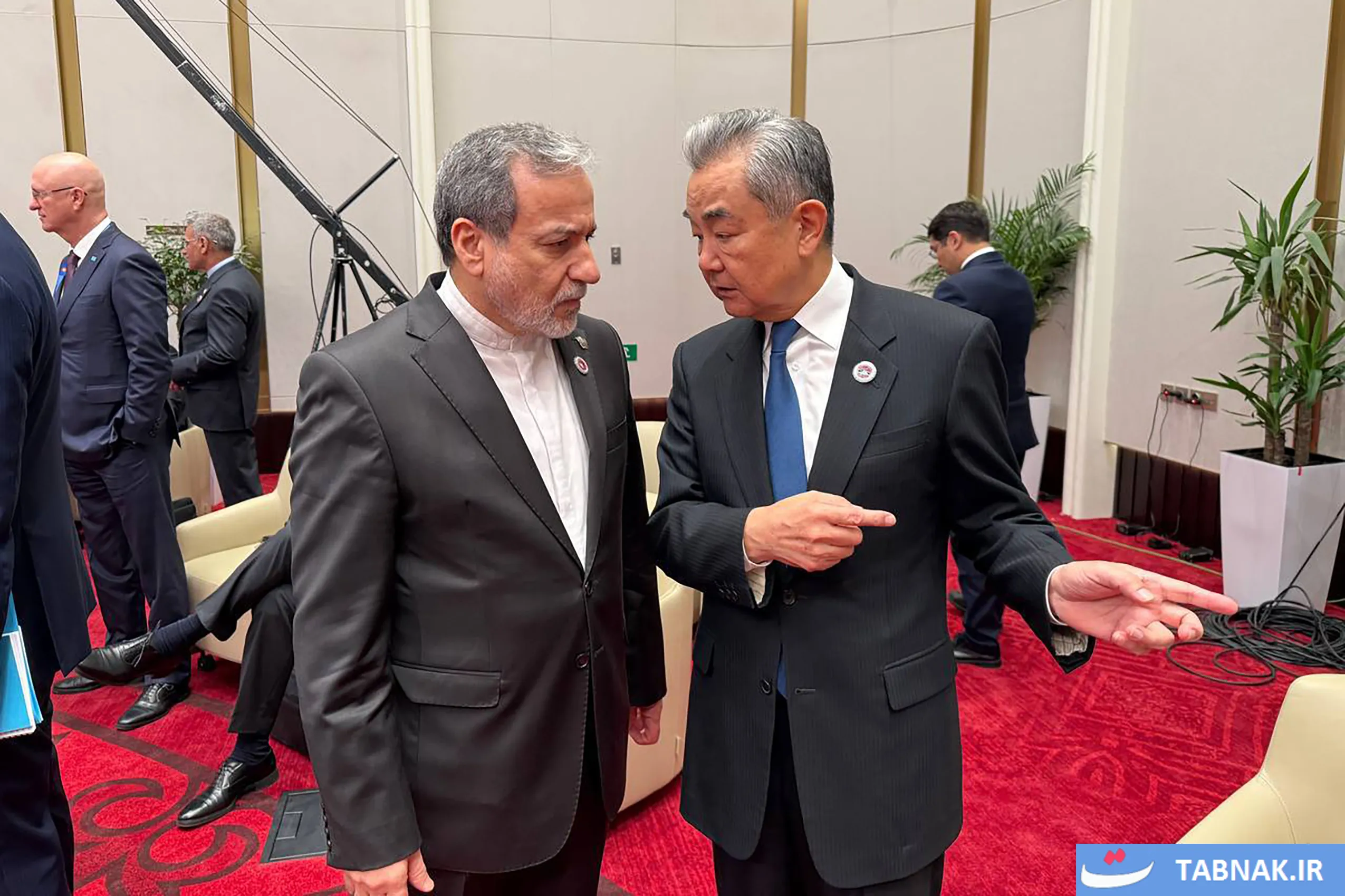 دیدار وزیر خارجه ایران با همتایان در حاشیه اجلاس شانگهای