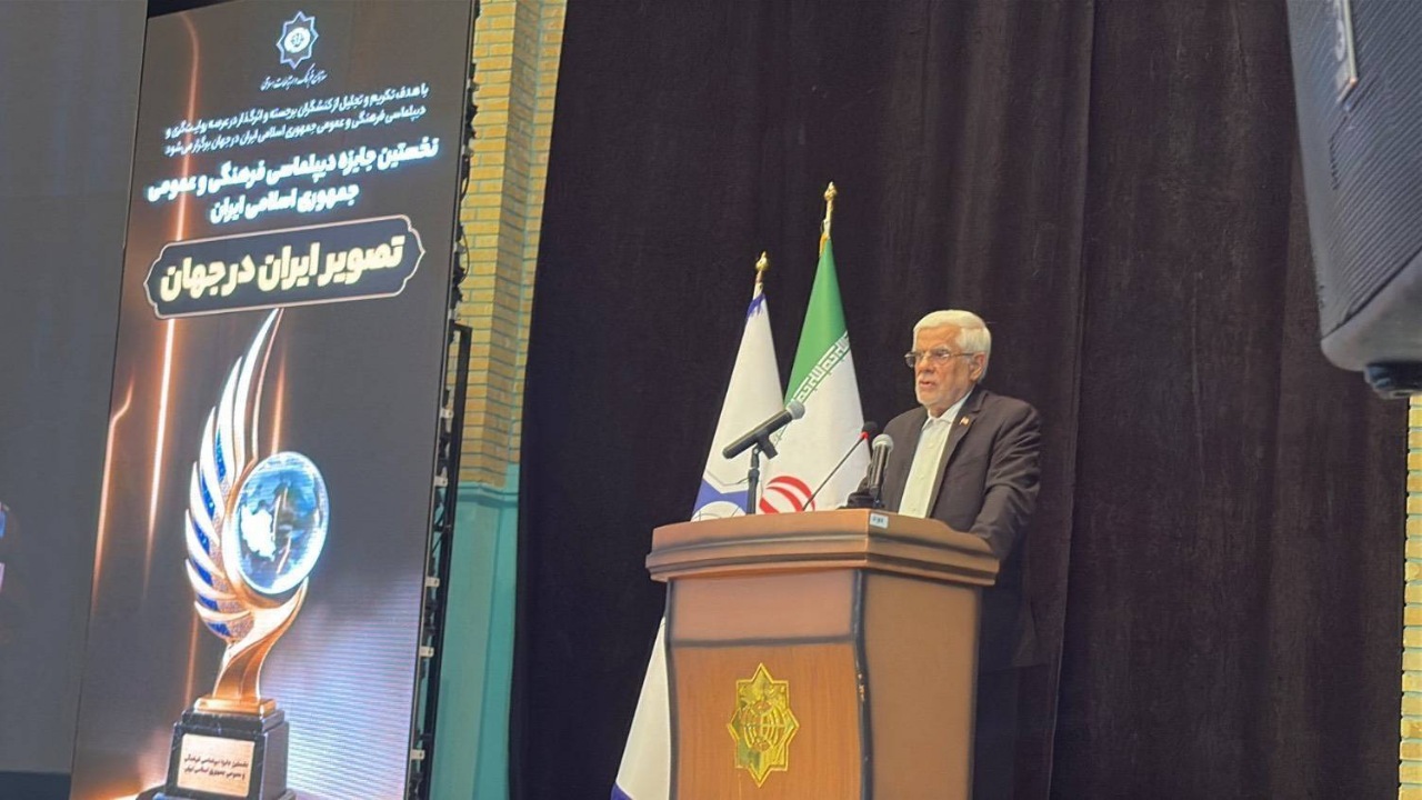 عارف: دیپلماسی فرهنگی پل مستحکم همدلی ملت‌هاست