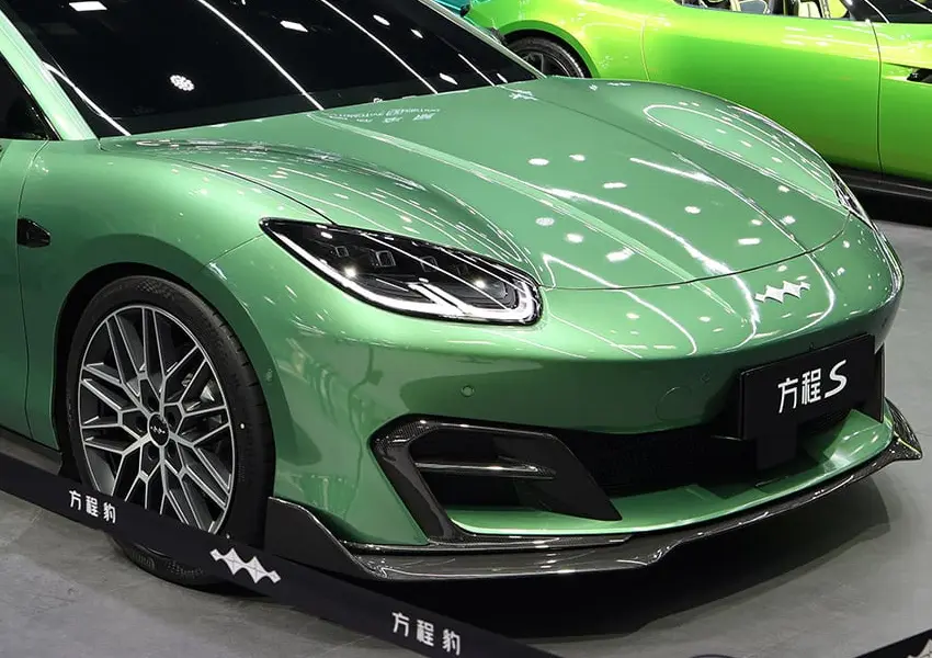 فنگ‌چنگ بائو Formula S GT؛ استیشن برقی BYD با شارژ ۹ دقیقه‌ای به نمایندگی‌ها رسید