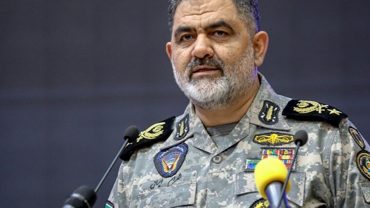 فرمانده نیروی دریایی ارتش: در صورت نیاز دشمن را در هر نقطه‌ای زمین‌گیر می‌کنیم