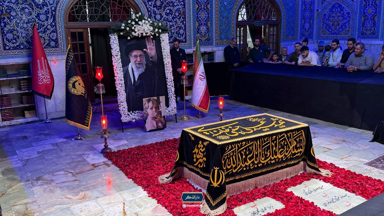 رواق دارالذکر حرم رضوی؛ میعادگاه زائران دلتنگ + فیلم