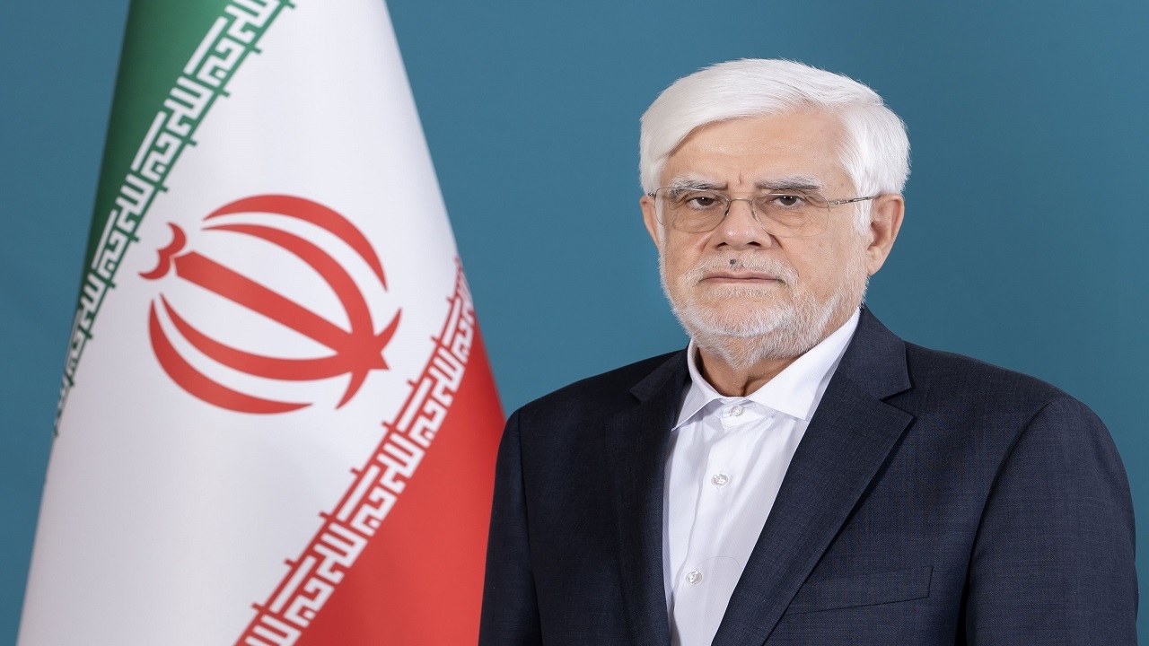 سفر دو روزه معاون اول رئیس‌جمهور به قم؛ از ادای احترام به شهدا تا افتتاح طرح‌های زیارتی و صنعتی