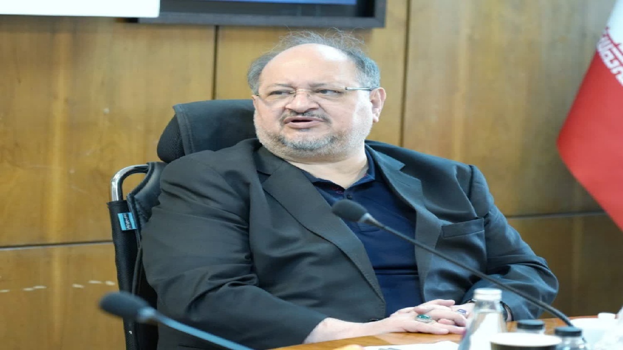 هلدینگ خلیج فارس طرح‌های اشتغال‌زای جدید را در لرستان کلید می‌زند