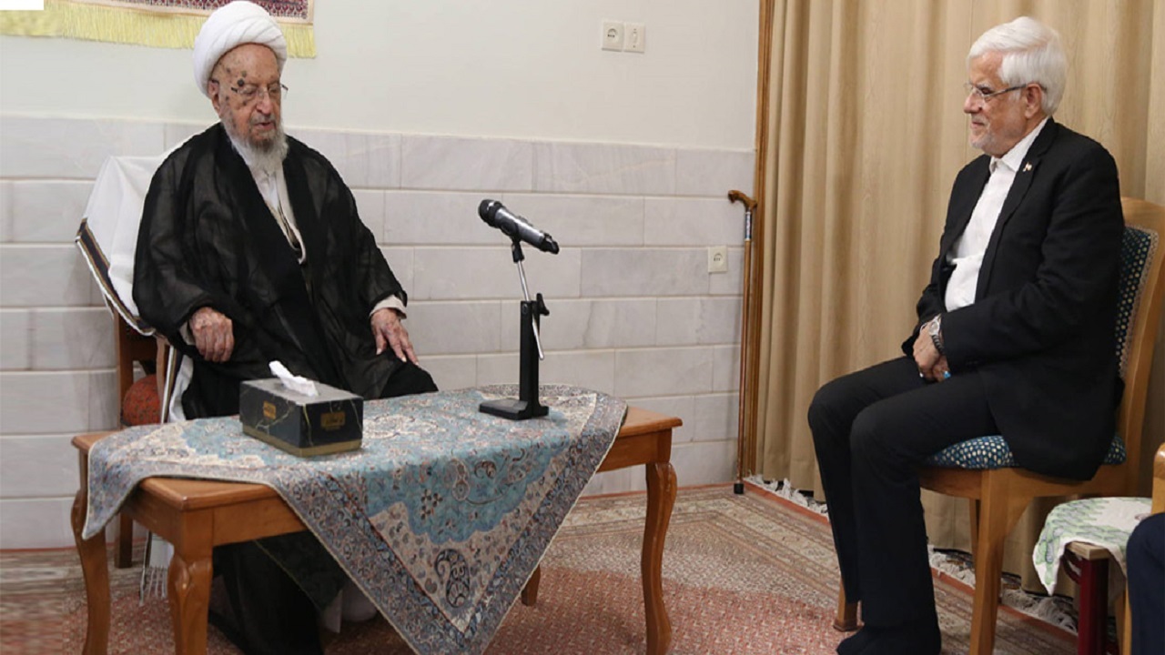 آیت‌الله مکارم شیرازی: دولت مهار گرانی و ساماندهی بازار مسکن را جدی‌تر دنبال کند