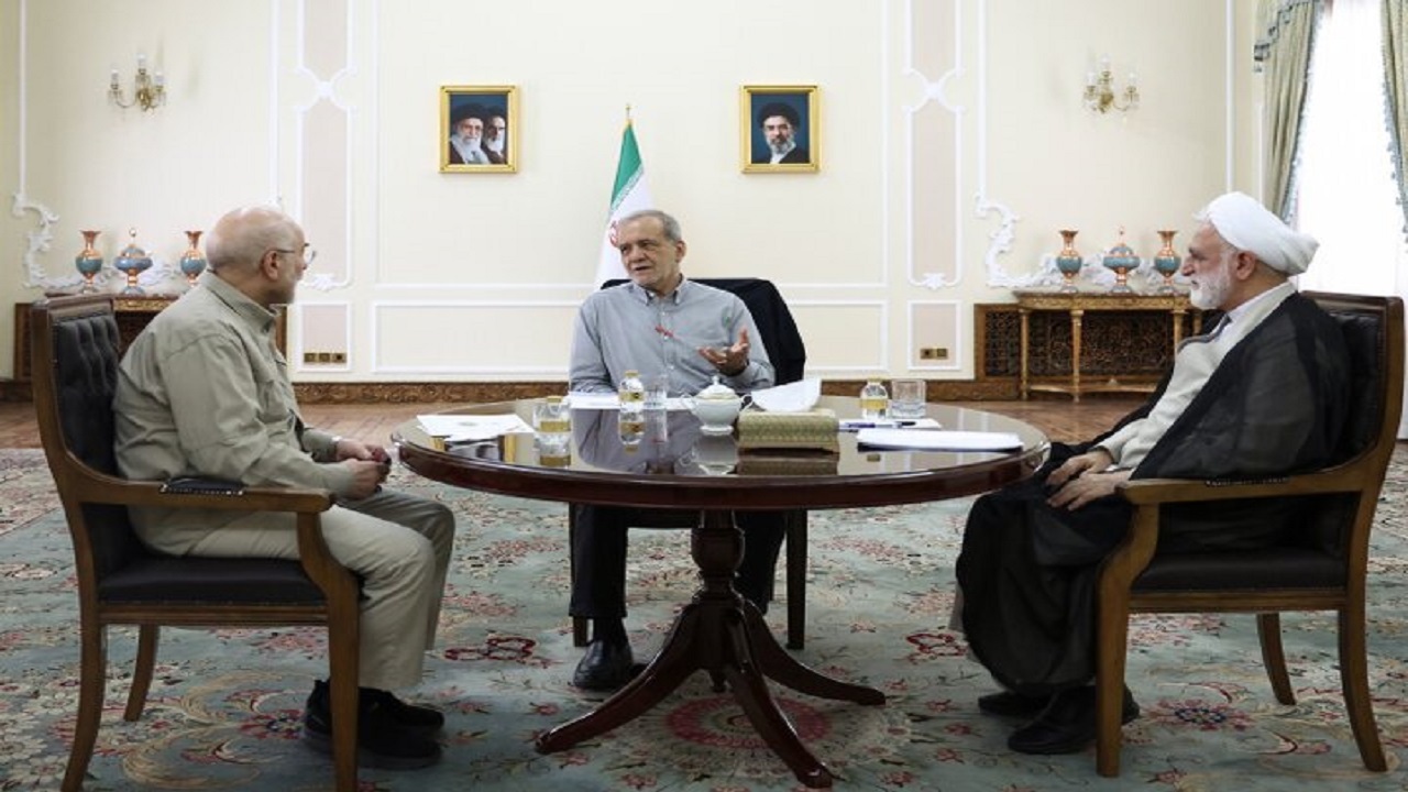 نشست سران قوا با محوریت انسجام ملی و تقویت جایگاه مقتدرانه ایران