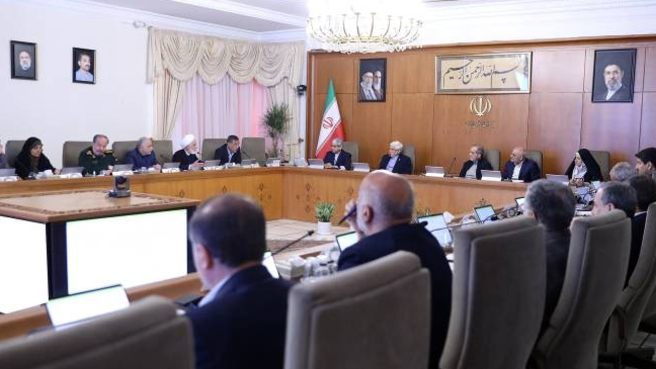 تاکید دولت بر حمایت از اقشار آسیب‌پذیر در اجرای طرح بنزین و الگوسازی ادارات در پویش بدون خودرو