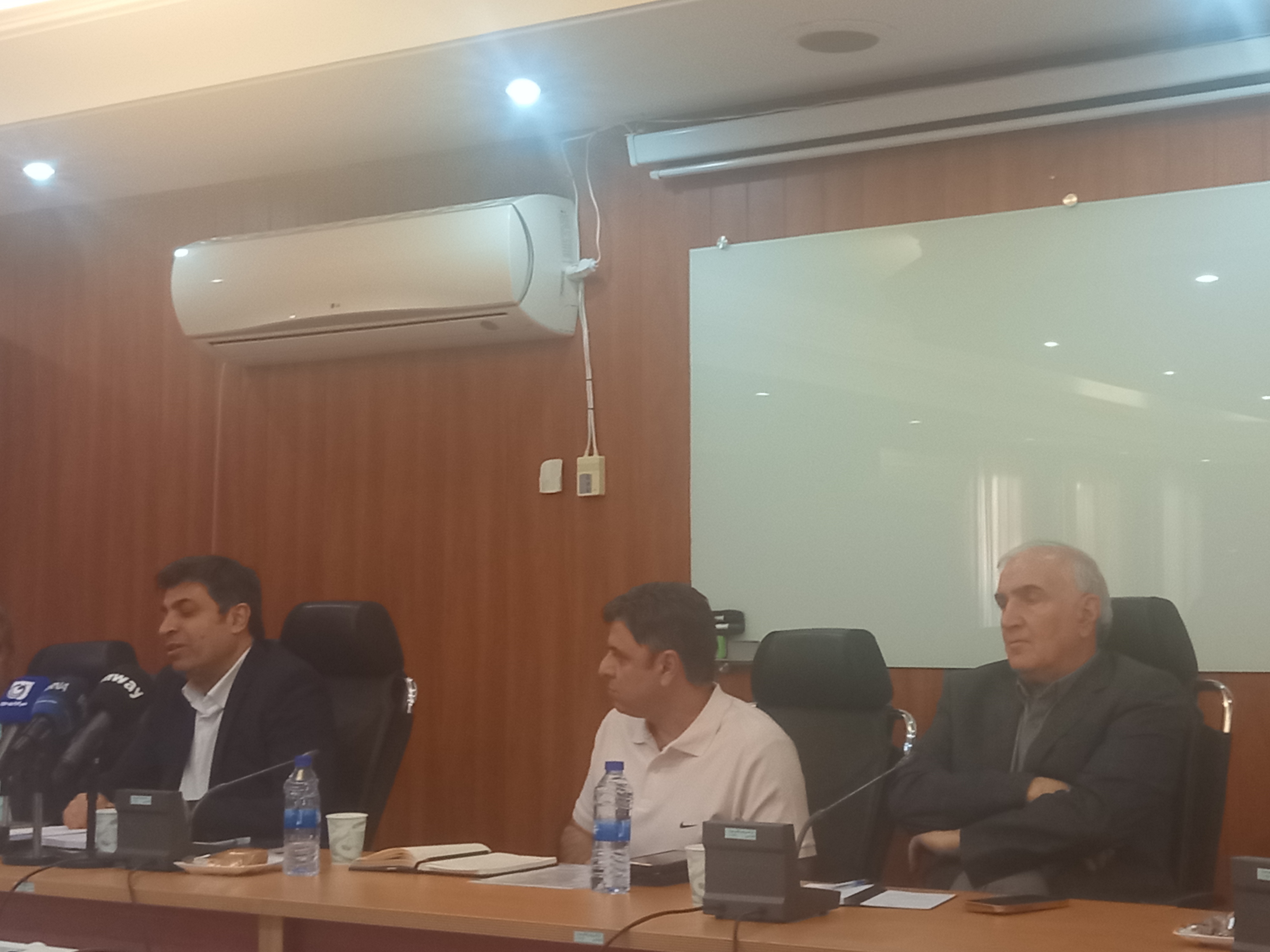 جابه‌جایی ۱۵۰۰ کانتینر از بندر شهید رجایی؛ بندرهای شمالی در مسیر رشد فعالیت