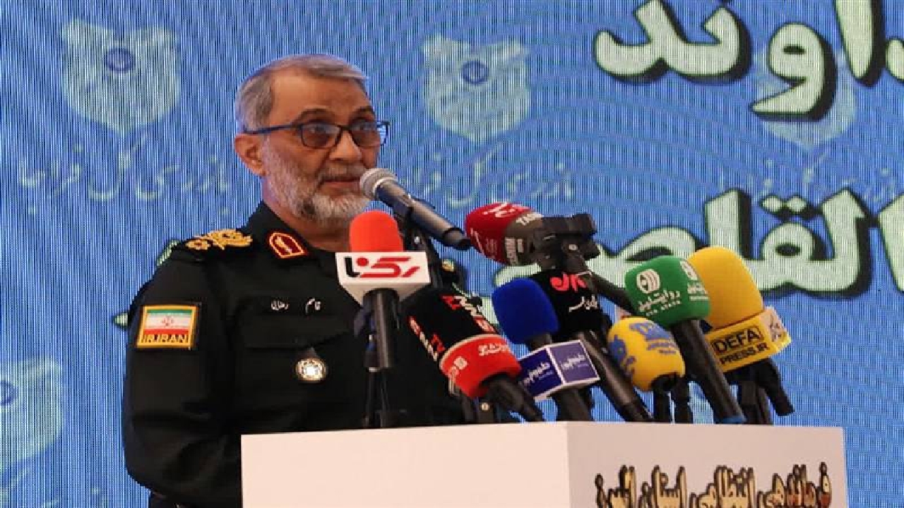 جانشین فراجا: پلیس در جنگ آماده دفاع است اما جامعه نباید امنیتی شود