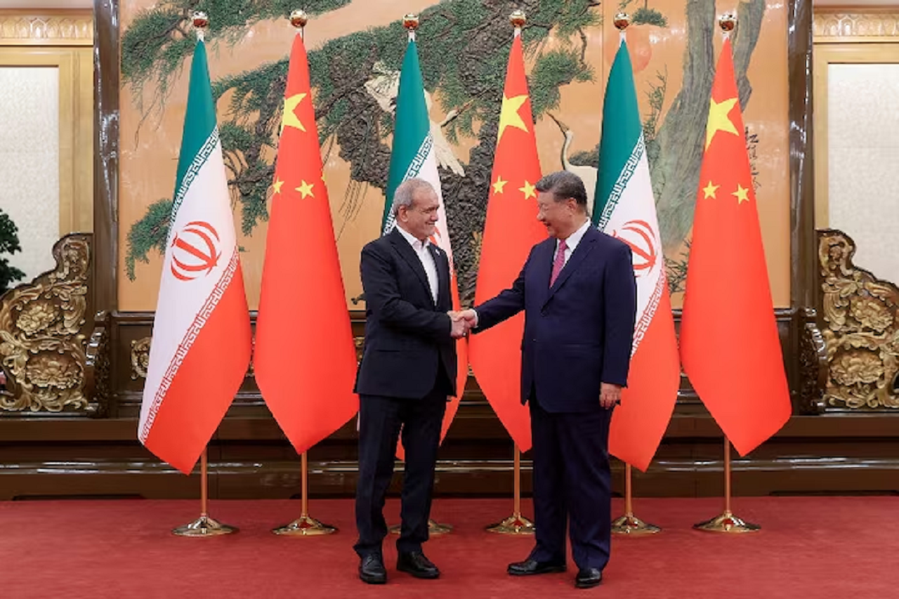پشت‌پرده تهاتر نفتی تهران و پکن؛ سازوکار ۲.۵ میلیارد دلاری برای بی‌اثر کردن تحریم آمریکا