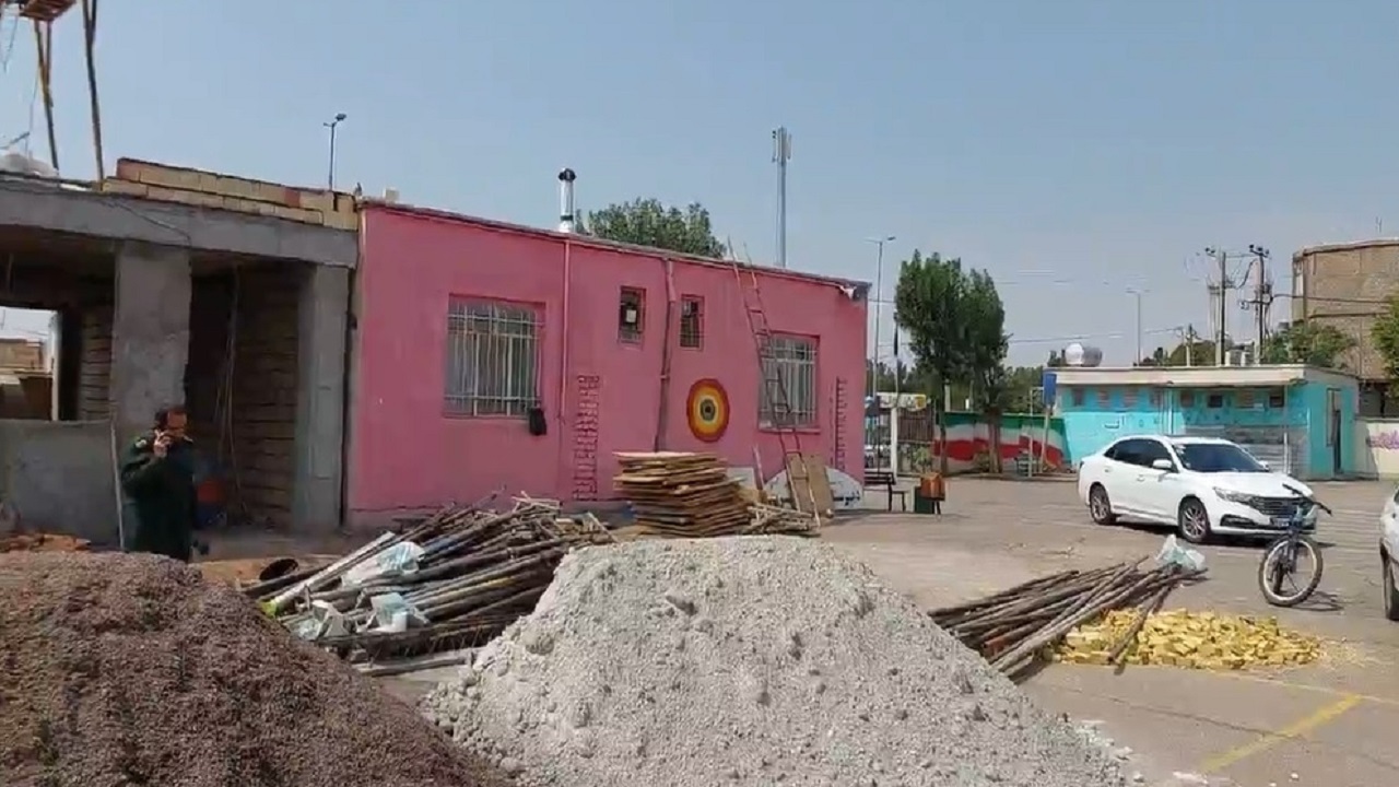 بهره‌برداری از ۲۵۰ نیروگاه خورشیدی ۵ کیلوواتی در قزوین؛ گامی برای انرژی پاک و اشتغال