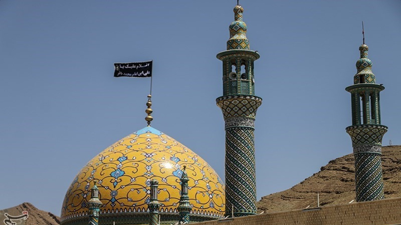 آیین رونمایی از المان «امام شهید» در آستان حضرت سلطانعلی (ع) کاشان برگزار شد