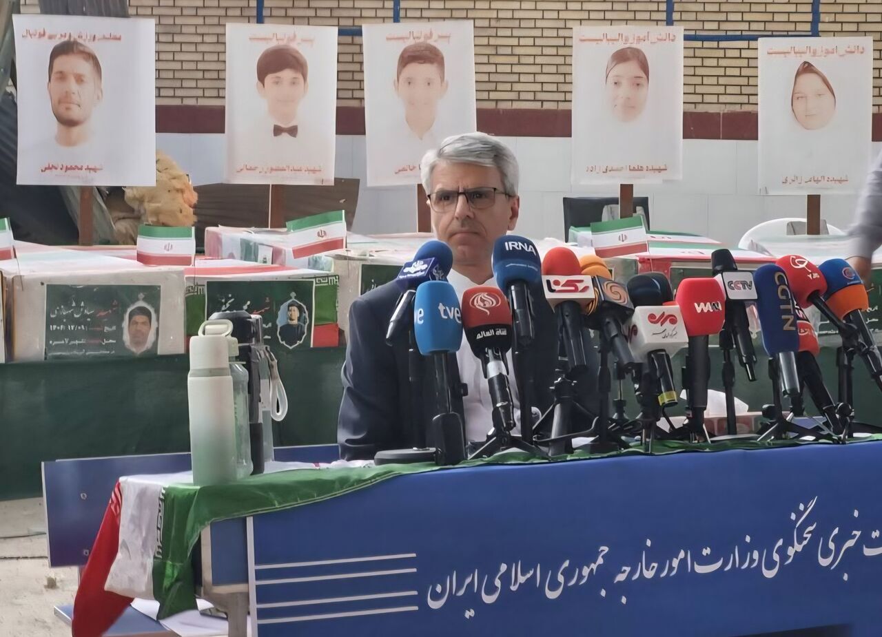 بقایی: حمله موشکی لامرد با سلاح خوشه‌ای جنایت جنگی قطعی است؛ ۴ موشک در ۳۵ ثانیه بر شهر فرود آمد