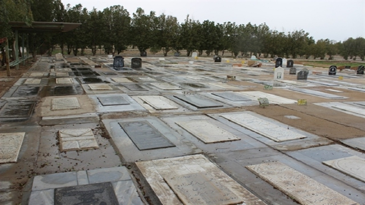 طرح ساماندهی و همسطح‌سازی قبور در امامزاده محمد البرز آغاز شد