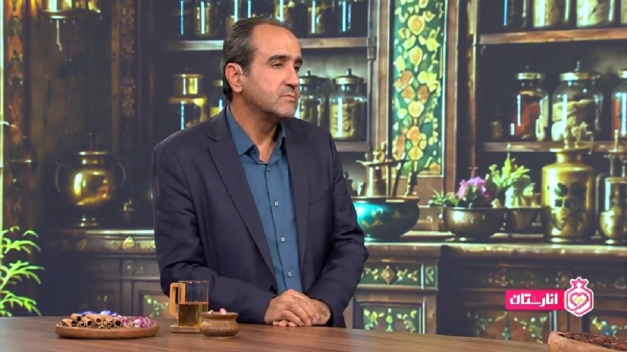 راز تعادل‌بخشی خاکشیر؛ نوشیدنی سنتی که هم اسهال و هم یبوست را تنظیم می‌کند