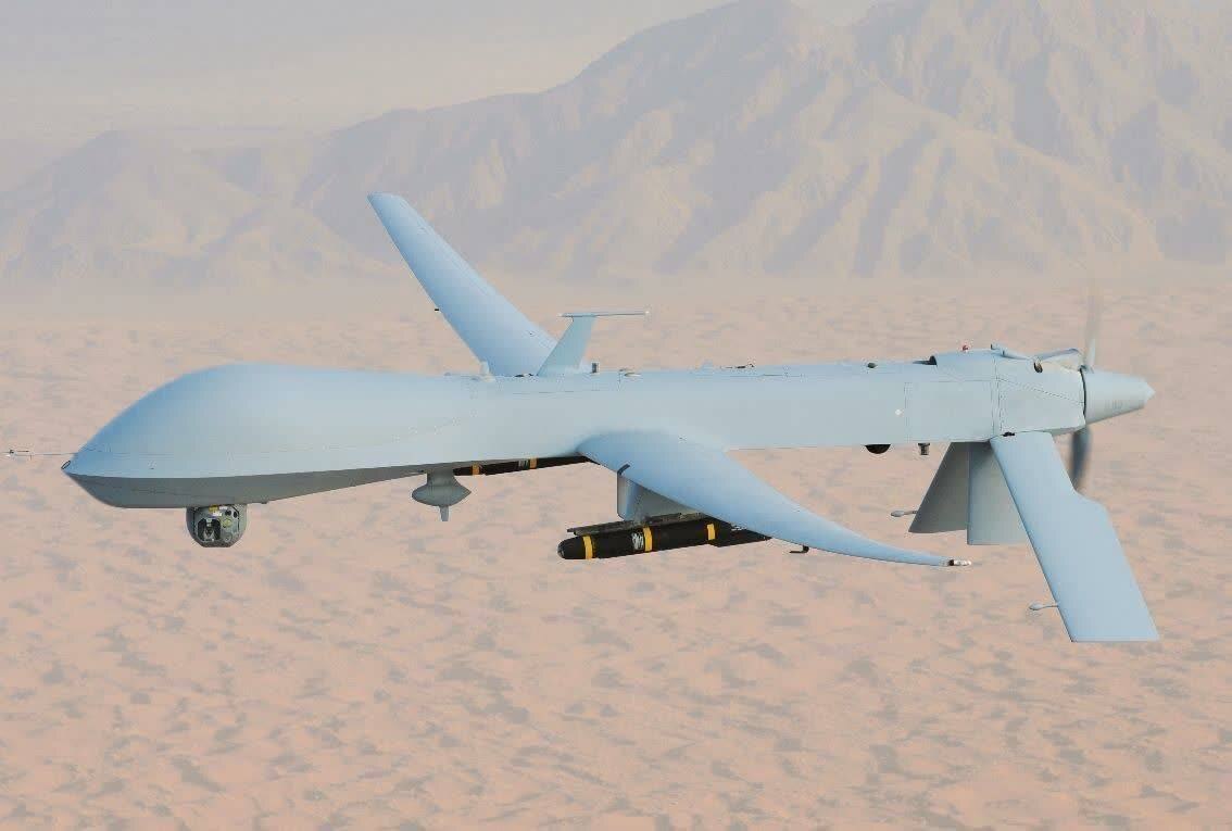 پهپاد پیشرفته MQ-1 منهدم شده بر فراز تنگه هرمز