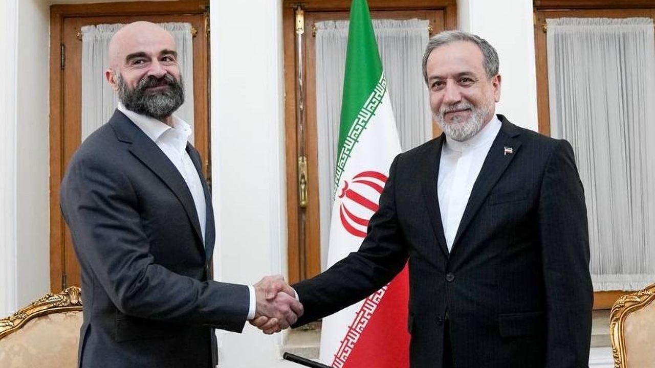 رایزنی بافل طالبانی با وزیر امور خارجه در تهران