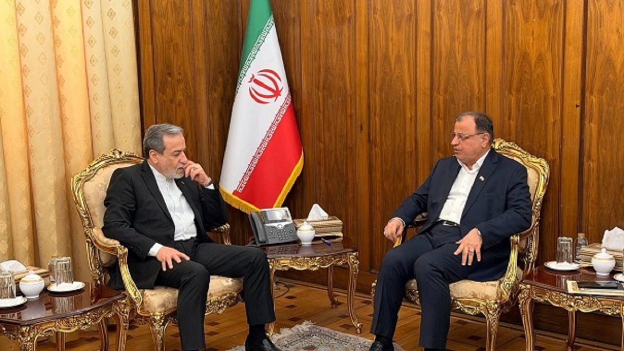 رایزنی استاندار گلستان با وزیر خارجه برای گره‌گشایی از بحران گاز و ریزگردها از مسیر دیپلماسی