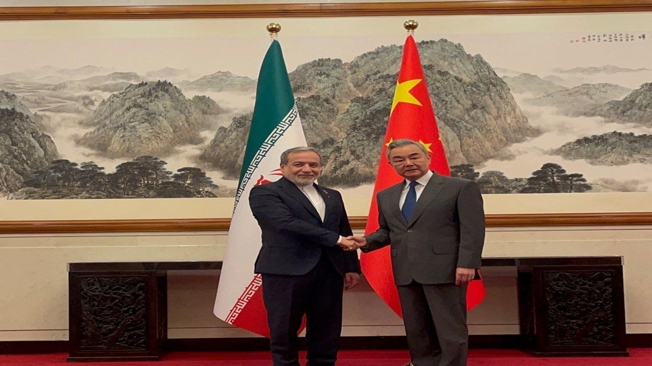 پکن میزبان رایزنی راهبردی تهران؛ عراقچی با همتای چینی خود گفت‌وگو کرد