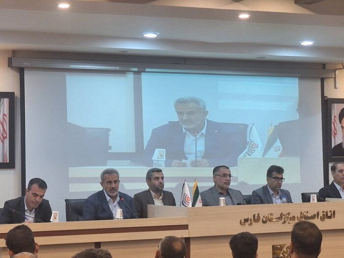 تشدید نظارت بر بازار فارس در آستانه بازگشایی مدارس؛ ۶۰۰ واحد صنفی متخلف پلمب شد