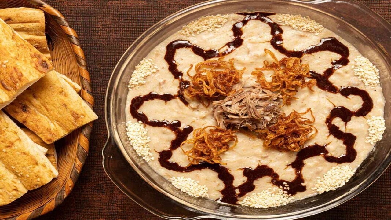 طرز تهیه هریسه گندم؛ صبحانه سنتی جنوب با عطر دارچین و پیاز داغ