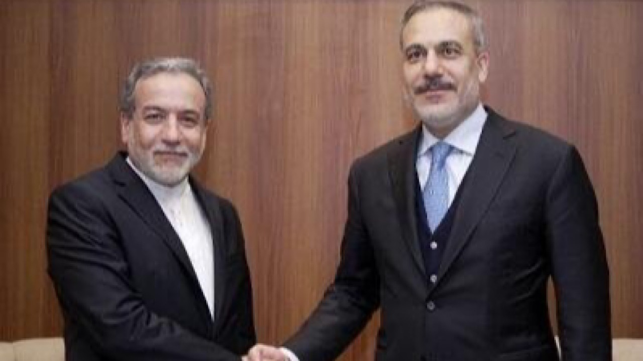 رایزنی تلفنی عراقچی و فیدان درباره آخرین تحولات منطقه