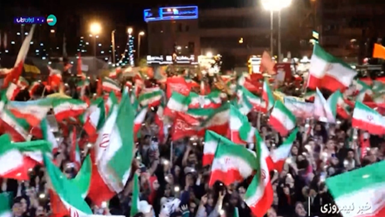 دویست شب ایستادگی؛ روایت حضور باشکوه و بی‌وقفه مردم در صحنه