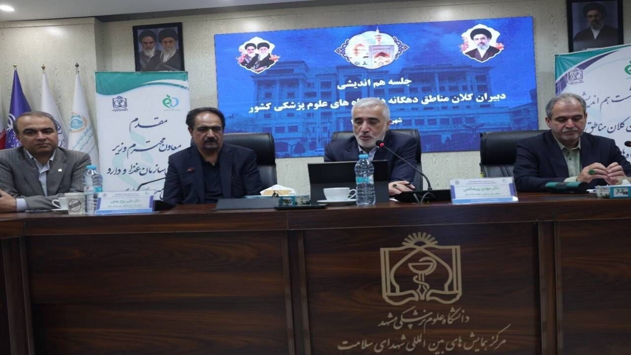 معاون وزیر بهداشت: واردات دارو فقط از مسیر شرکت‌های رسمی و مورد تایید انجام می‌شود