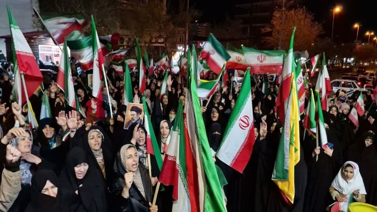حماسه حضور مردم شهباز شازند در میدان مقاومت؛ فریاد ادامه راه شهدا طنین‌انداز شد