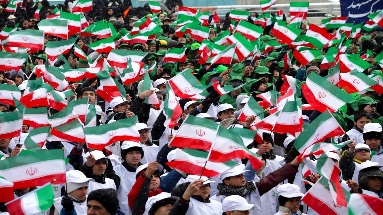 حماسه حضور تهرانی‌ها در رزمایش ۳۱۳ هزار نفری «جان‌فدایان ایران»