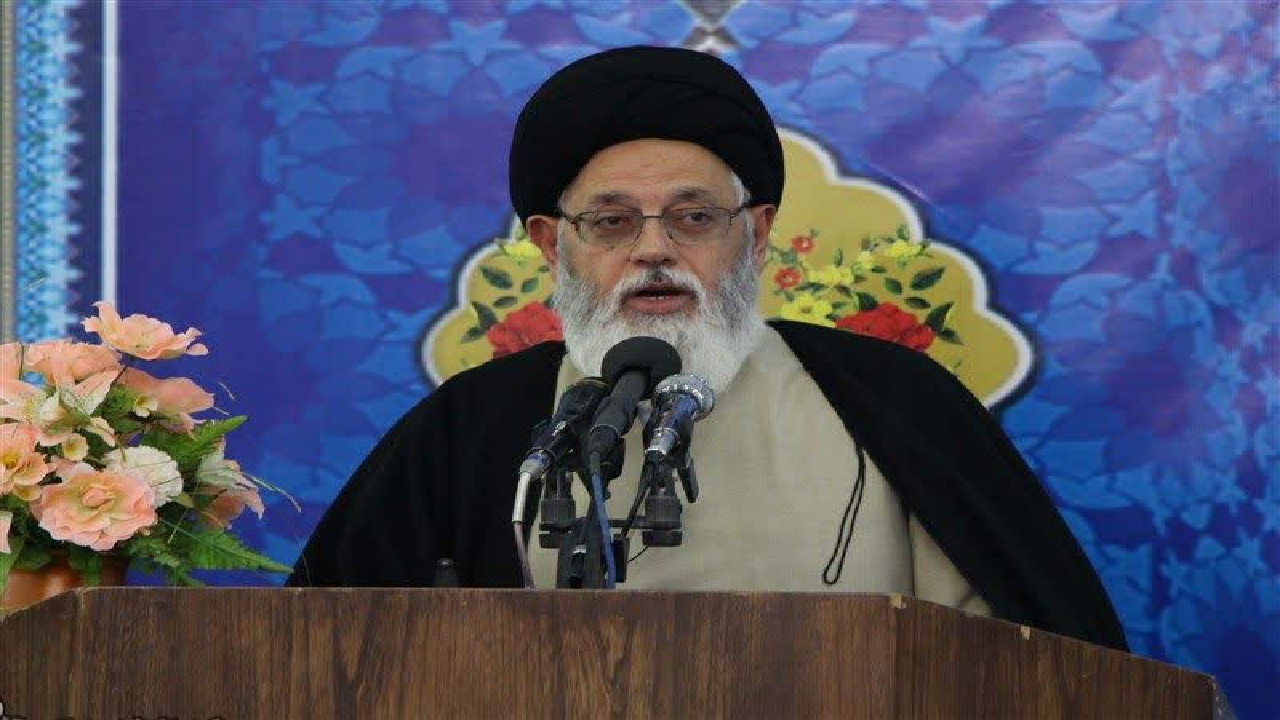 امام جمعه یزد: انسجام ملی و حضور در میدان، توطئه دشمن را خنثی می‌کند
