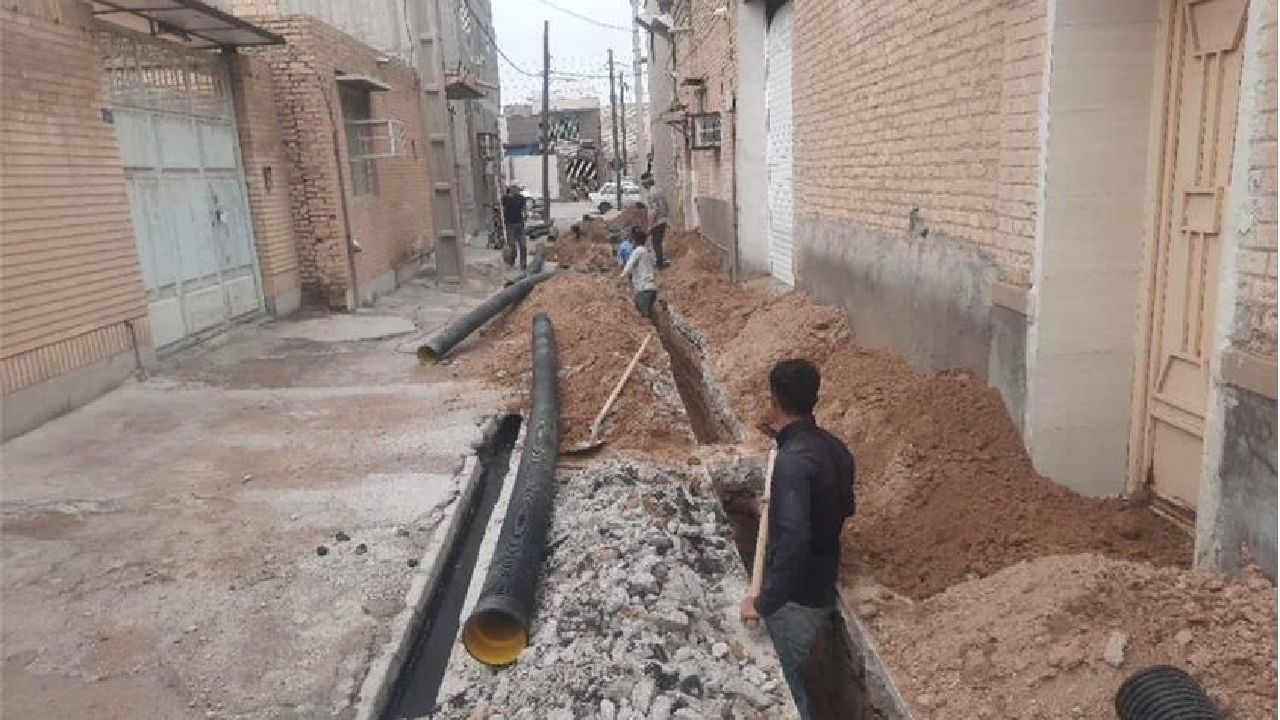 آمادگی خوزستان برای فصل بارش؛ لایروبی شبکه فاضلاب به شکل مستمر و هدفمند ادامه دارد