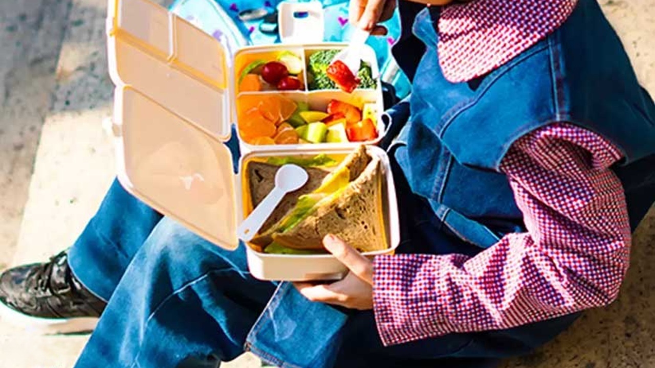 لقمه‌ای کوچک برای روزی بزرگ؛ چگونه کودکان را به صبحانه عادت دهیم؟