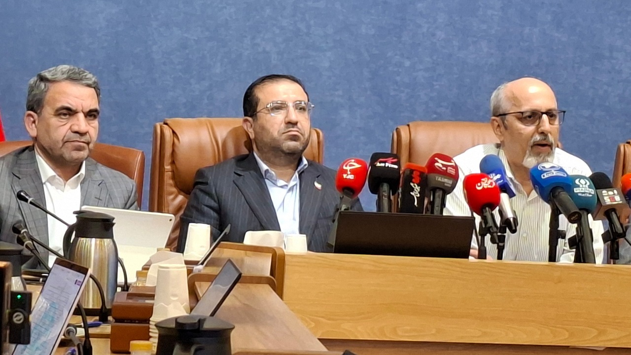 هوشمندسازی مدارس غیردولتی کلید خورد؛ آموزش هوش مصنوعی و پایتون به یک میلیون دانش‌آموز