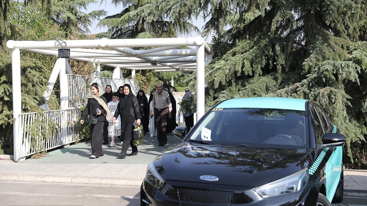 تاکسی برقی در ناوگان حمل و نقل تهران