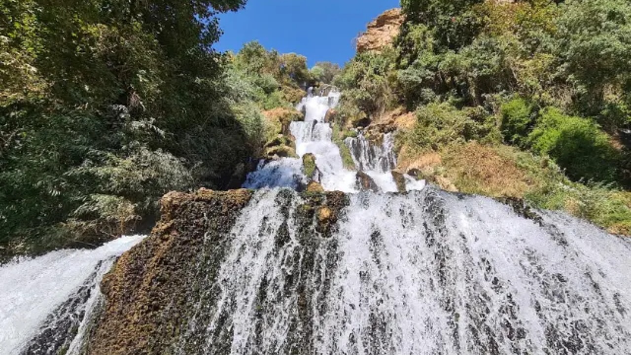 آبشار لندی اردل؛ مقصد بکر زاگرس برای عاشقان طبیعت‌گردی