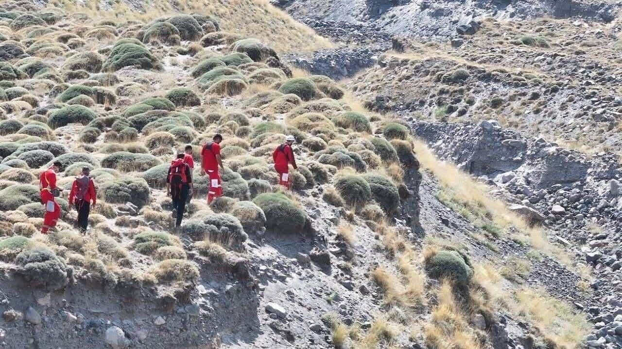 تلاش بی‌وقفه هلال‌احمر برای یافتن فرد گمشده در محور هراز